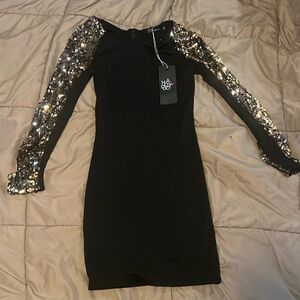 Haoduoyi, black , small , NWT